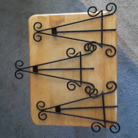 Set of 3 Identical Black Metal Display Easels D122 - Picture 5 of 11